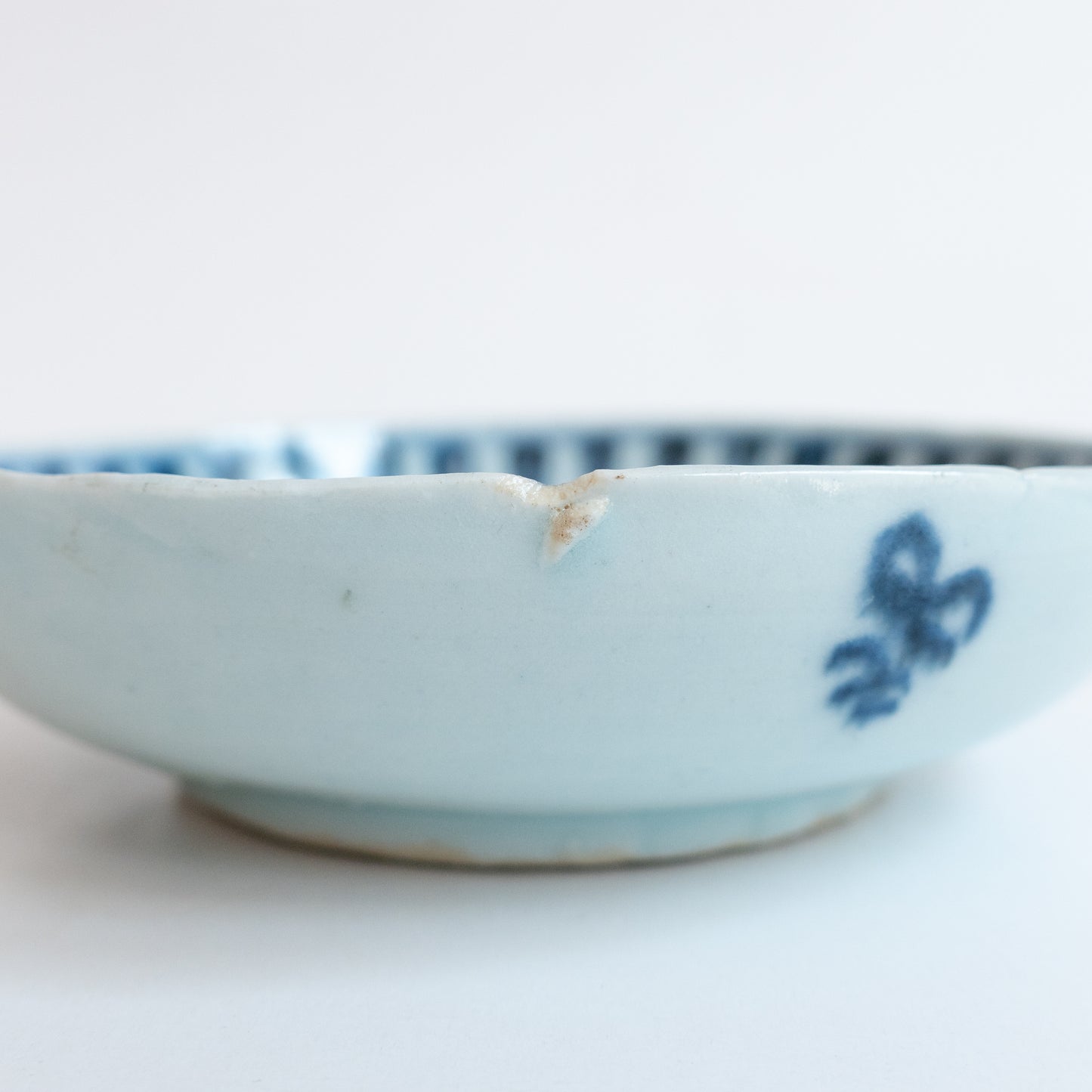 11.5cm Qing Dynasty Shouzi (Long Life) Plate