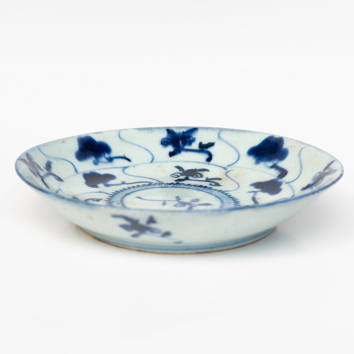 14.8 cm Qing Dynasty Lingzhi Plate/Teaboat