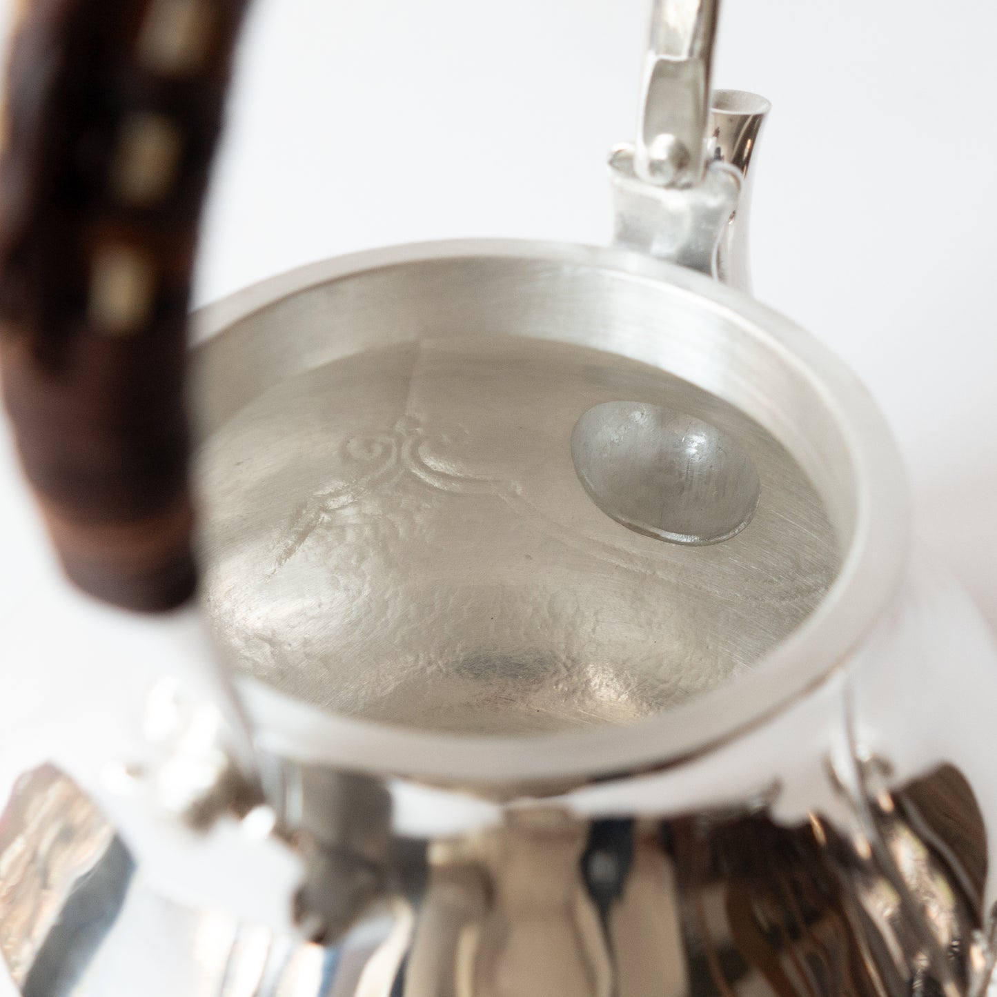 825ml 放下 Silver Kettle (Ginbin) Pure Silver .999