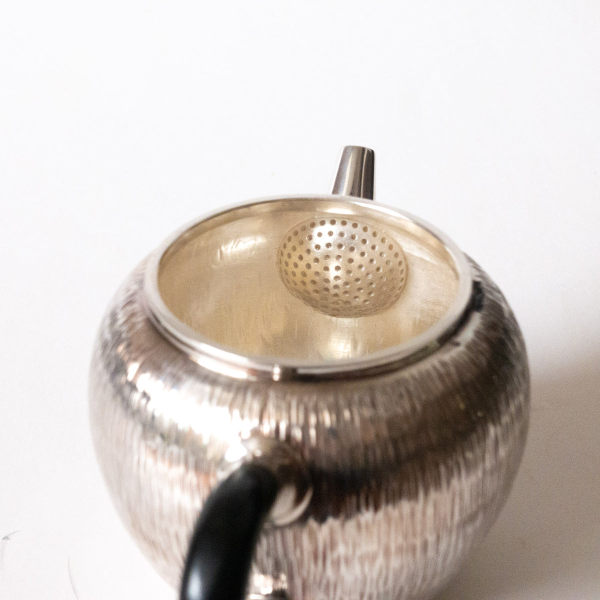 225ml Pure Silver Teapot Handmade The Essence of Tea