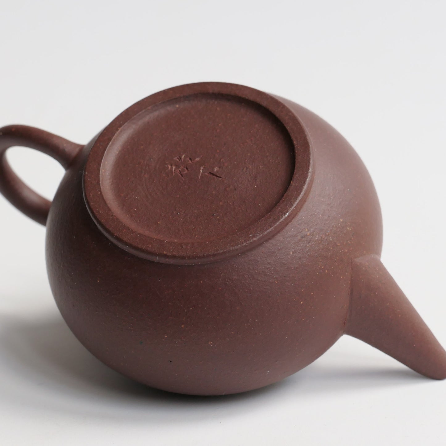 70ml Fang Xia - QingShuiNi Shui Ping Yixing Teapot
