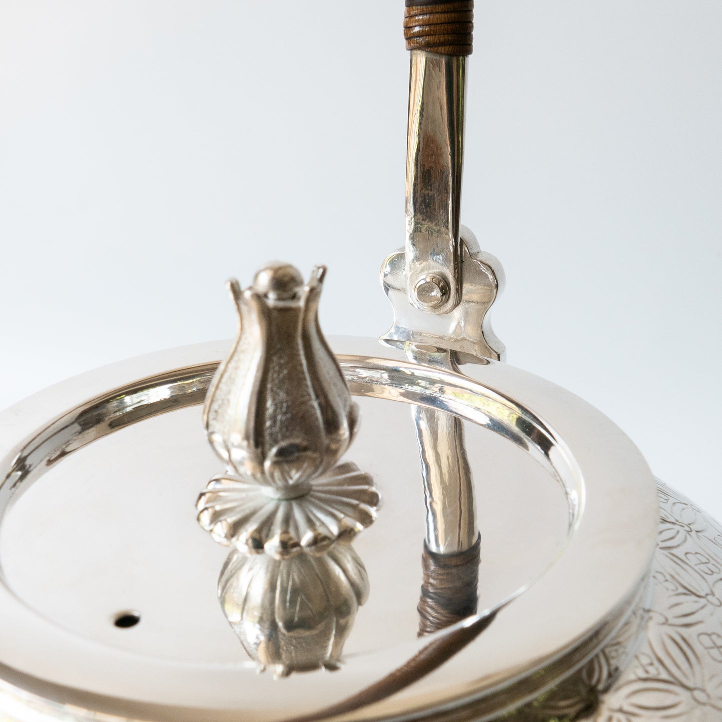 1.2L .999 Silver Kettle (Carved)