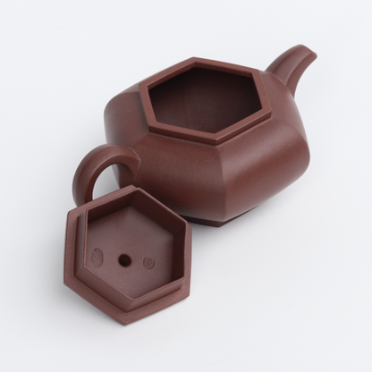 200ml Ma Yong Qiang Handmade Hexagonal Yixing Teapot