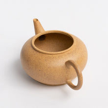 Load image into Gallery viewer, 130ml Fang Xia - DuanNi Shui Ping Yixing Teapot
