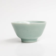 Load image into Gallery viewer, 40ml-50ml Qing Dynasty Douqing (Green) Antique Cup
