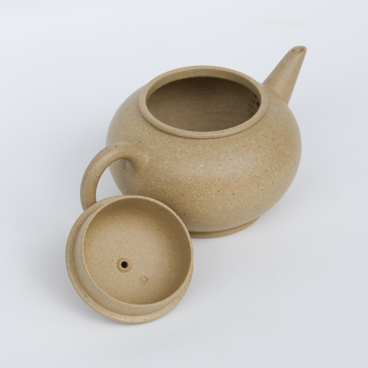 110ml Benshan Lüni Shui Ping by Hui Xiang Yun