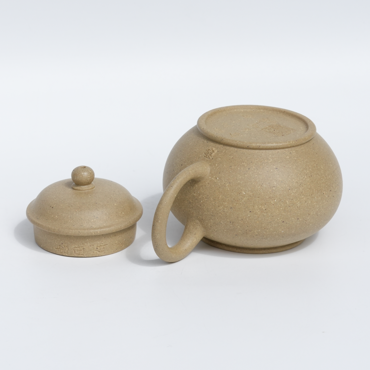 110ml Benshan Lüni Shui Ping by Hui Xiang Yun