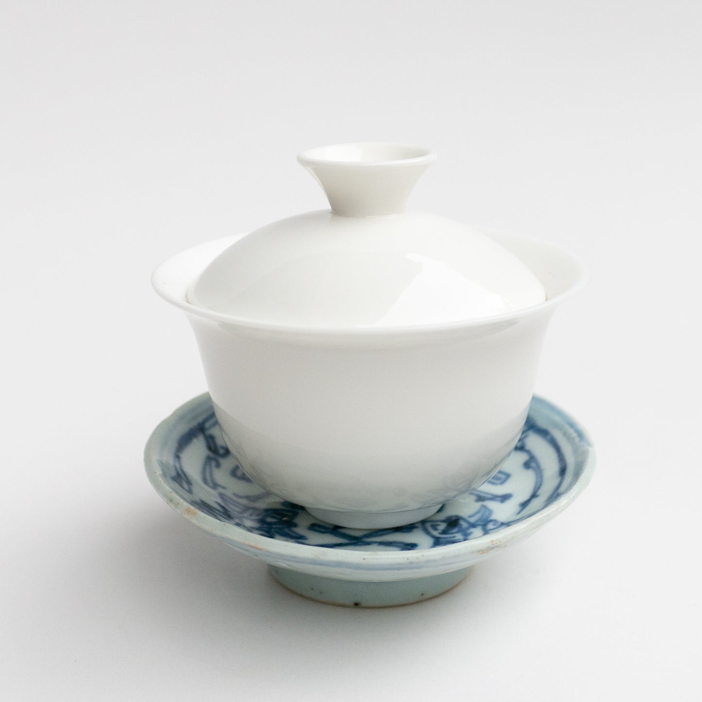 Qing Dynasty Blue and White Cup Saucer