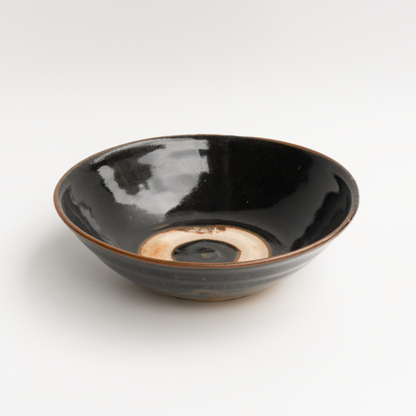 16.8cm Antique Black Bowl