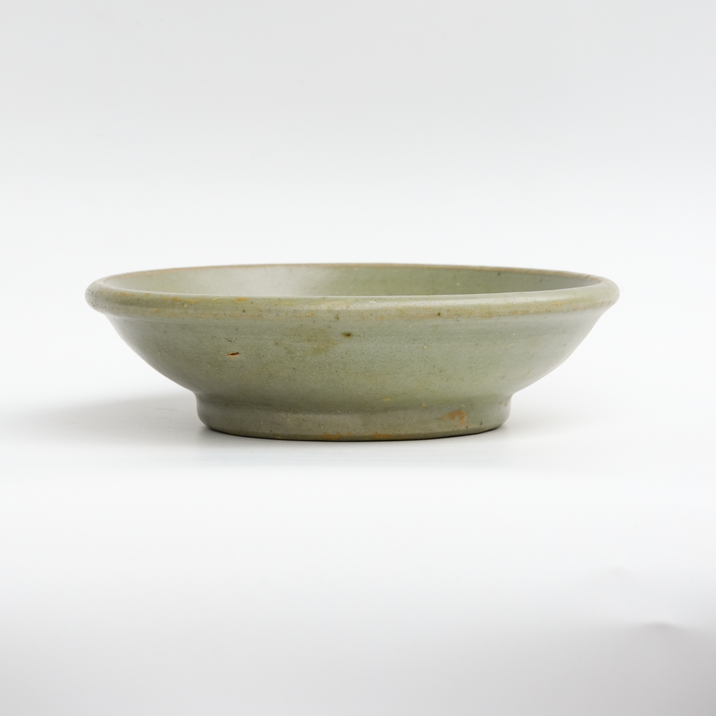 13.6cm Antique Long Quan Kiln Black Plate
