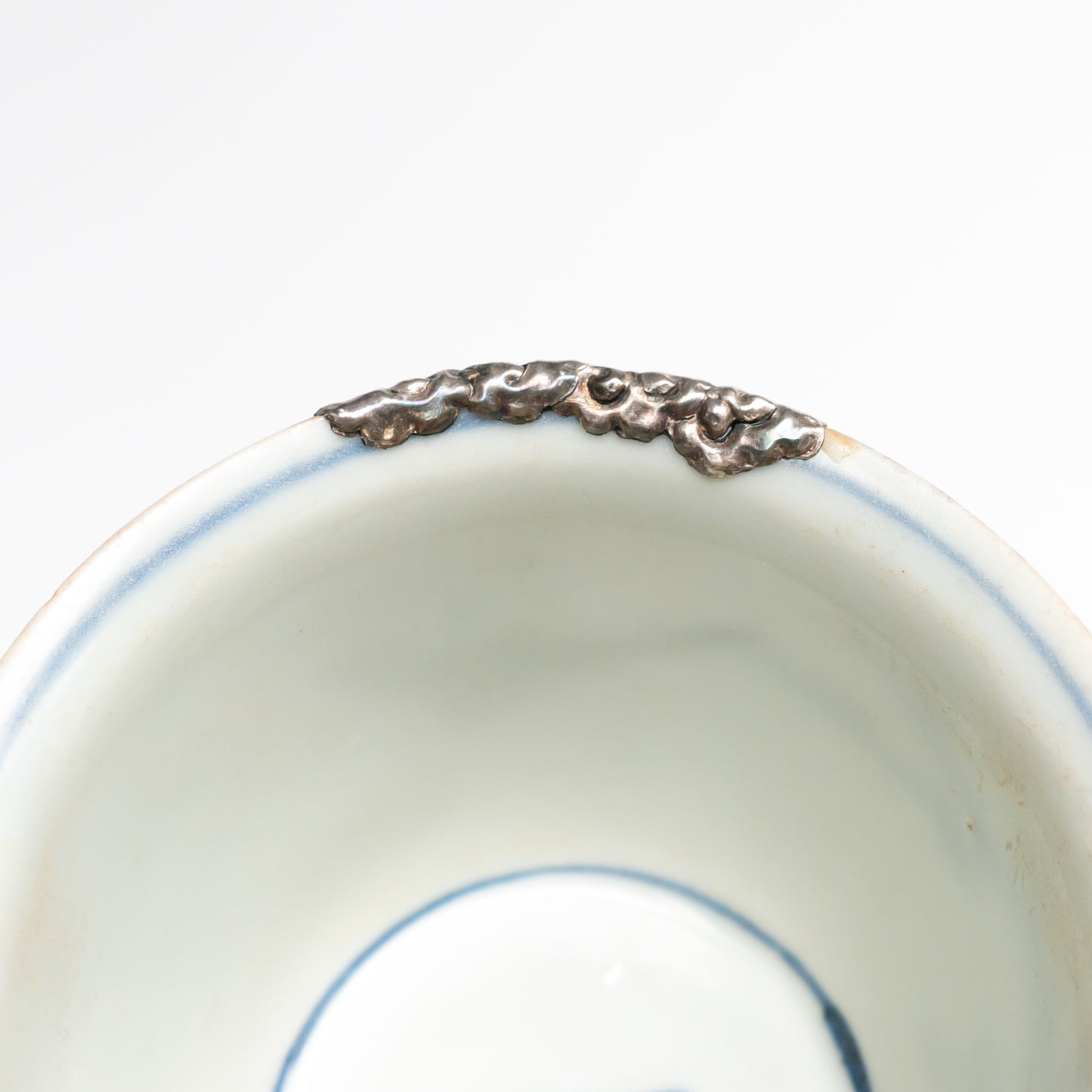 110ml Ming Dynasty Dragon Teacup (Silver repair)