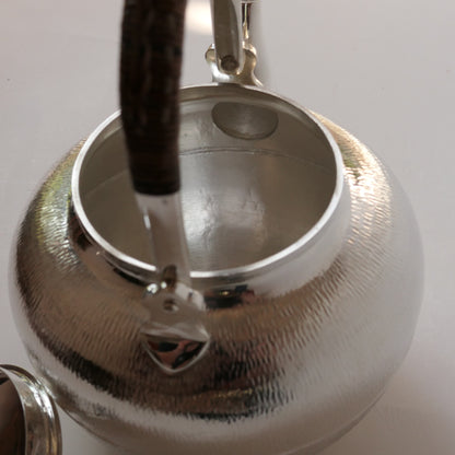 1.2l 放下 Silver Kettle (Ginbin) Pure Silver .999