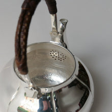 Load image into Gallery viewer, 720ml 放下 Silver Kettle (Ginbin) Pure Silver .999
