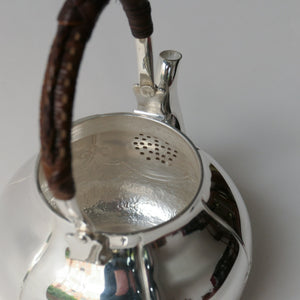 720ml 放下 Silver Kettle (Ginbin) Pure Silver .999