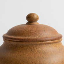 Load image into Gallery viewer, 90ml Fang Xia - DuanNi Flat Shui Ping Yixing Teapot

